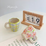 Qfdian Retro Flowers Handpainted Mug