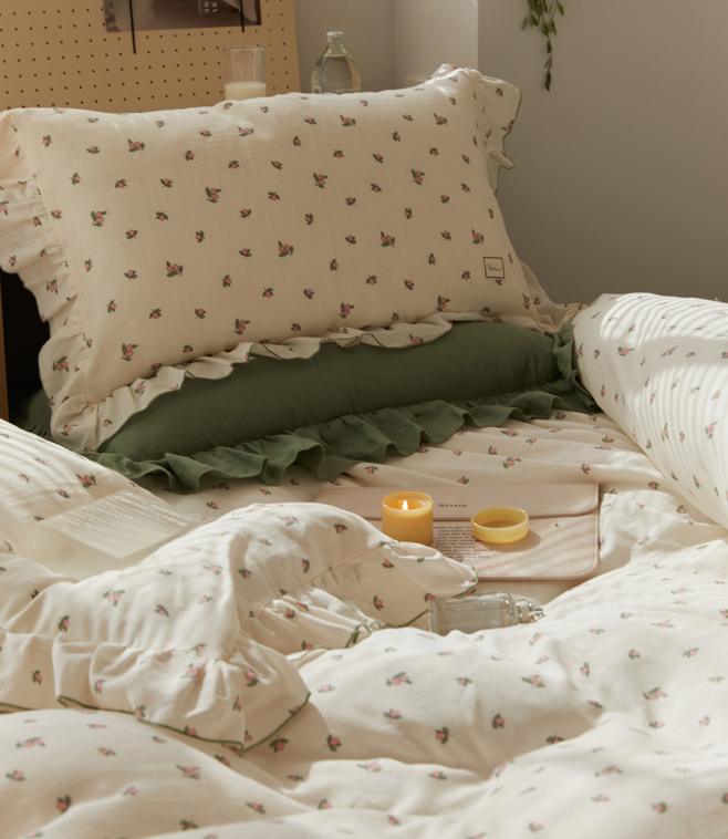 Qfdian Sage Green Cute Peach Ruffled Bedsheet Set