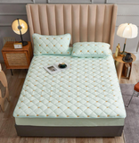 Qfdian Cozy apartment aesthetic Embroidery Coral Fleece Mattress Protector Fitted Sheet Style Cover for Mattress Solid Color Quilted Thick Soft Pad for Bed