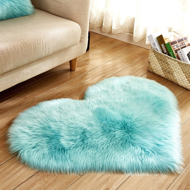 Qfdian Cozy apartment aesthetic Heart-Shape Sheepskin Shaggy Fluffy Plush Area Rug Soft Faux Fur Wool Carpet Rugs for Living Room Parlor Floor Mat Home Decor