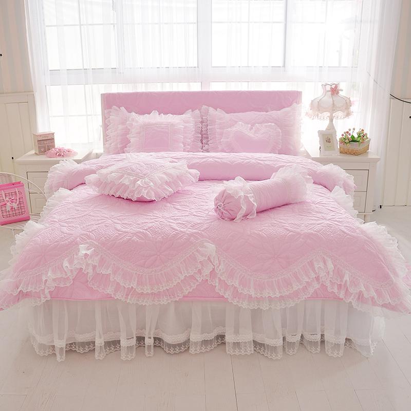 Quilted lace Bedding set