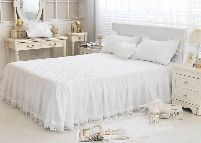 Quilted lace Bedding set