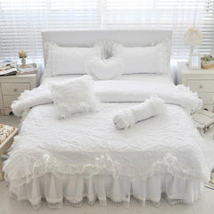 Quilted lace Bedding set