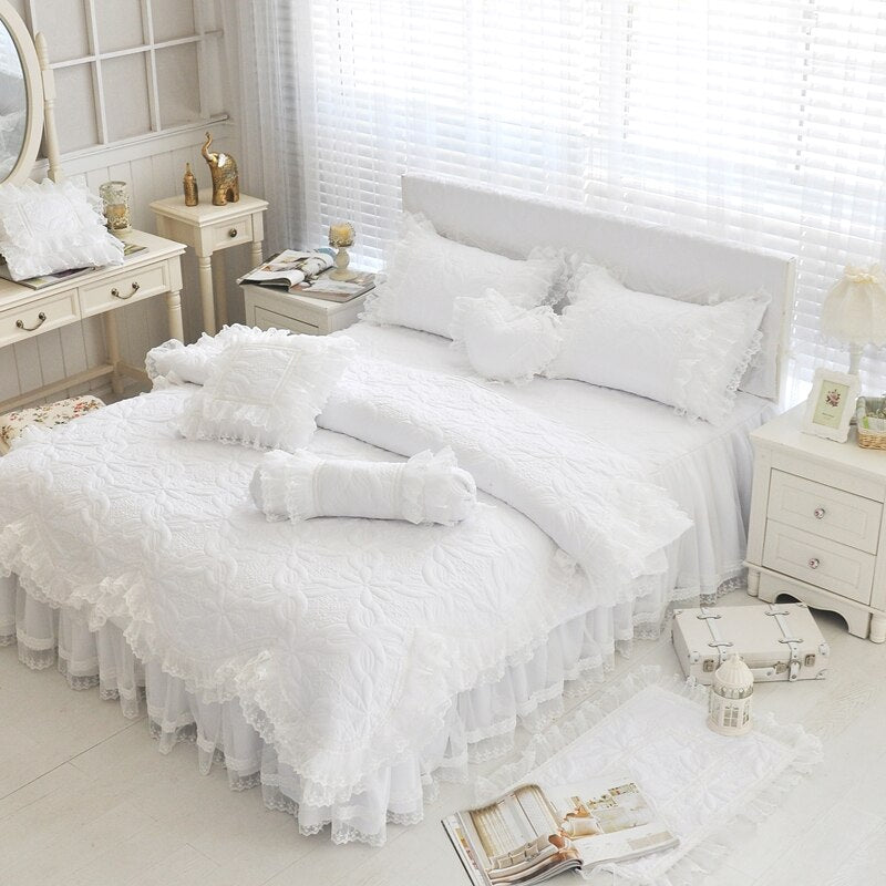 Quilted lace Bedding set