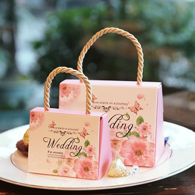 Qfdian Party decoration hot sale new 30pcs High-quality Laser Cut Butterfly Flower Gift Bags Candy Boxes Wedding favors Portable Gift Box Party Favor Decoration