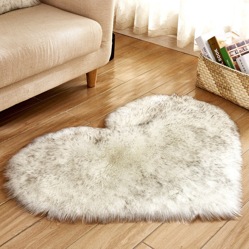 Qfdian Cozy apartment aesthetic Heart-Shape Sheepskin Shaggy Fluffy Plush Area Rug Soft Faux Fur Wool Carpet Rugs for Living Room Parlor Floor Mat Home Decor