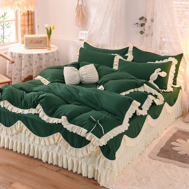 Qfdian Cozy apartment aesthetic hot sale new Lace Bed Skirt 4pcs Bedding Set Luxury Soft Bed Sheet Set Covers Solid Color Princess Style Home Textile Full Queen King Size