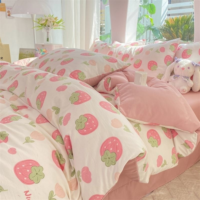 Cartoon Strawberry Home Bedding Set Simple Nordic Floral Duvet Cover With Sheet Soft Comforter Covers Pillowcases Bed Linen