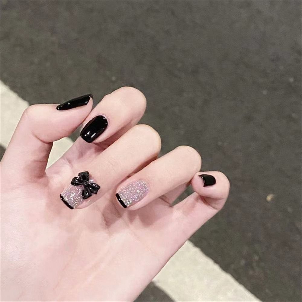 QFDIAN American punk style pure color with black V pattern false nails 24pcs with press glue french lady full nail tips bride fake nail