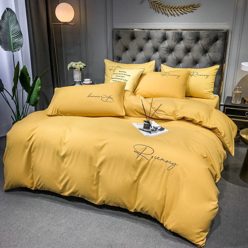 High End Skin Friendly Bedding Set Queen Luxury Embroidery Duvet Cover Set with Flat Sheet Simple Durable King Size Bedding Sets