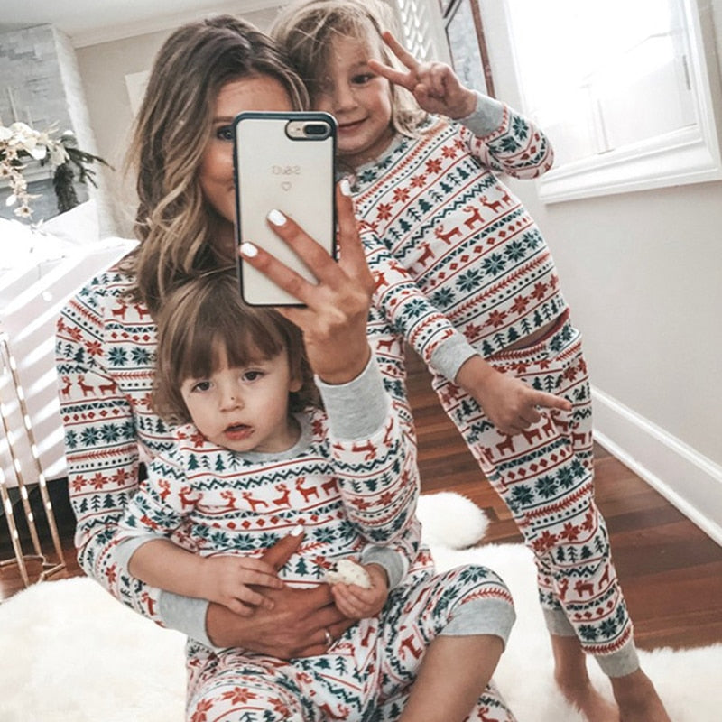 Qfdian halloween costumes christmas costumes 2022 Family Matching Clothes Christmas Pajamas Set Mother Father Kids Son Matching Outfits Baby Girl Rompers Sleepwear Pyjamas