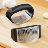 1Pcs Stainless Garlic Press Household Manual Garlic Press Device Kitchen Press Squeezer Ginger Garlic Tools Kitchen Accessories