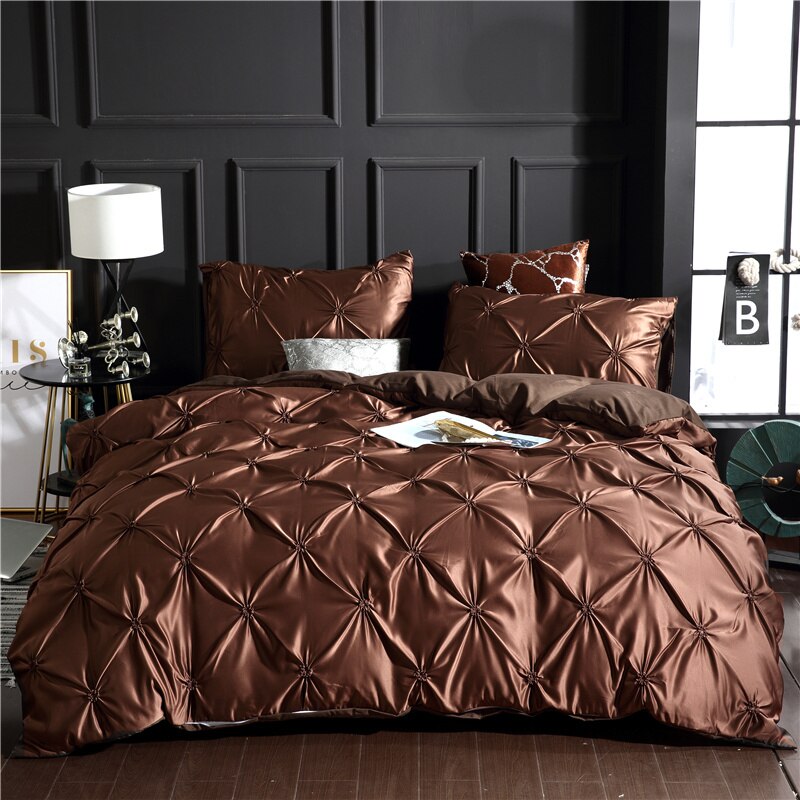 Qfdian Cozy apartment aesthetic hot sale new Luxury Emulation Silk Pinch Pleated King Size Bedding Set Satin High-end Duvet Cover Set Double Bed Quilt Cover with Pillowcase