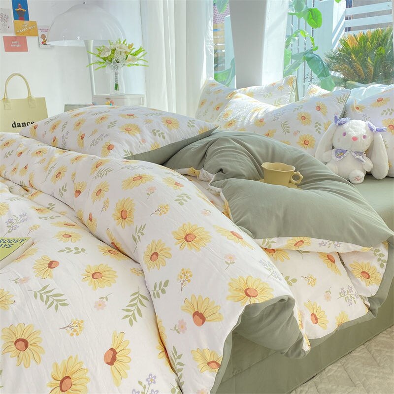 Cartoon Strawberry Home Bedding Set Simple Nordic Floral Duvet Cover With Sheet Soft Comforter Covers Pillowcases Bed Linen