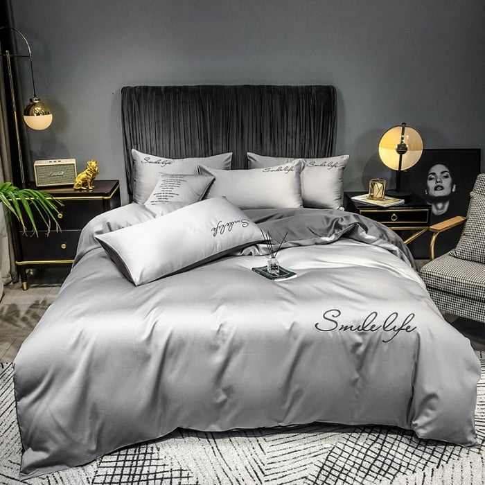 High End Skin Friendly Bedding Set Queen Luxury Embroidery Duvet Cover Set with Flat Sheet Simple Durable King Size Bedding Sets