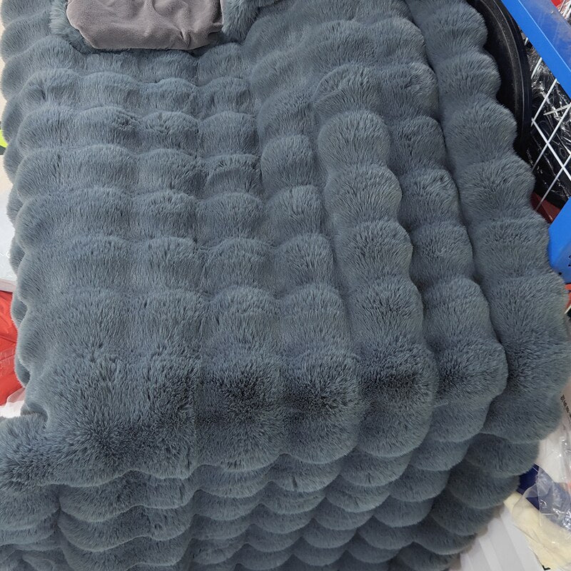 Tuscan Imitation Fur Blanket for Winter Spring Luxury Warmth High Grade Blankets for Bed Super Cozy Warm Winter Blanket for Sofa