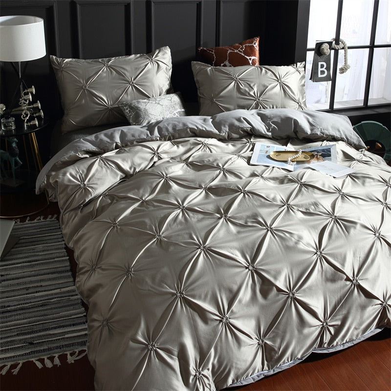 Qfdian Cozy apartment aesthetic hot sale new Luxury Emulation Silk Pinch Pleated King Size Bedding Set Satin High-end Duvet Cover Set Double Bed Quilt Cover with Pillowcase