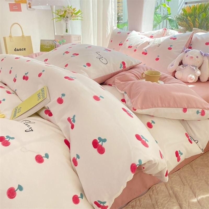 Cartoon Strawberry Home Bedding Set Simple Nordic Floral Duvet Cover With Sheet Soft Comforter Covers Pillowcases Bed Linen