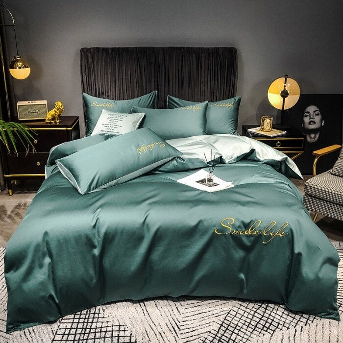 High End Skin Friendly Bedding Set Queen Luxury Embroidery Duvet Cover Set with Flat Sheet Simple Durable King Size Bedding Sets