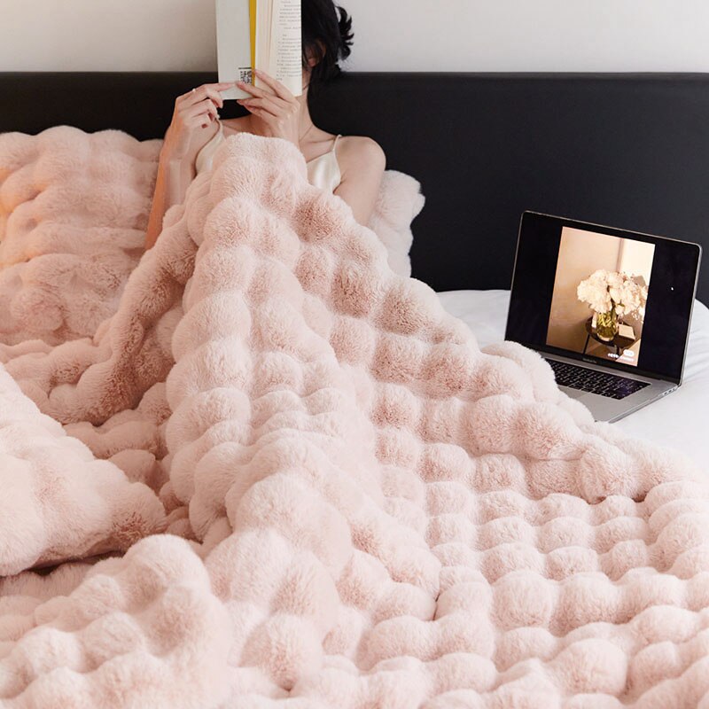 Tuscan Imitation Fur Blanket for Winter Spring Luxury Warmth High Grade Blankets for Bed Super Cozy Warm Winter Blanket for Sofa