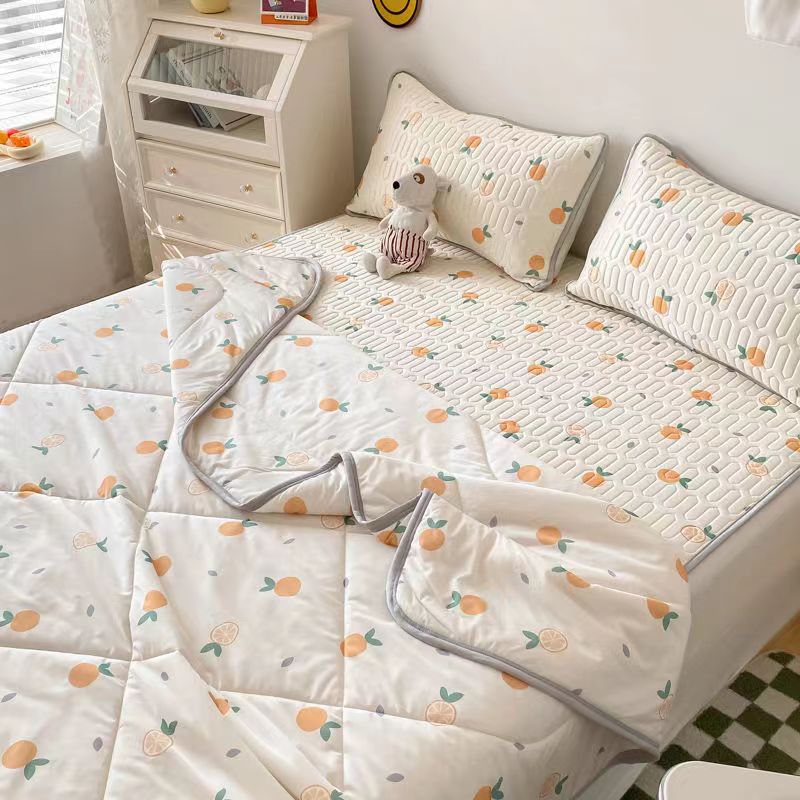 Ins Summer Ice Silk Latex Sheets Breathable Summer Quilted Quilt Four-piece Set Foldable Washable Dormitory Three-piece Set Bed