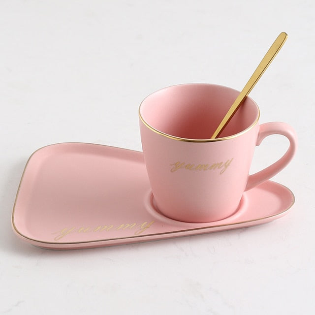 Qfdian valentines day gifts European Luxurious Ceramic Office Coffee Cup And Saucer Set Milk Tea Mugs Birthday Couples Gifts Friends Cup With Spoon Gift Box