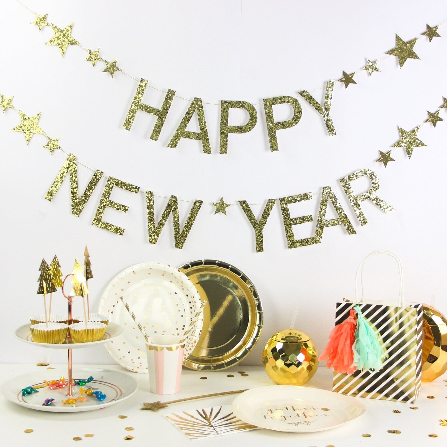 Qfdian Happy New Year Banner Decoration Glasses Photo Props New Year's Eve Decorations Supplies XW11