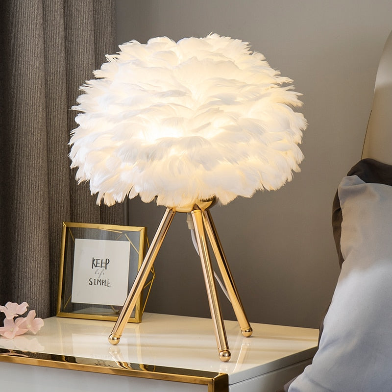 Qfdian  Christmas Feather Bedroom Table Lamp Modern Bedside Lamp Living Room Coffee Shop Wedding Christmas Decoration Romantic Goose Feather Lamp