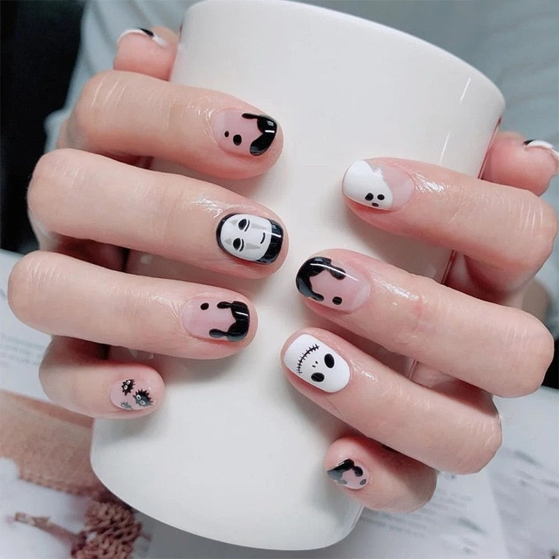 Qfdian Christmas 24pcs Halloween Nail Tip Fake Art Ghost Skeleton Press on Nails with Glue Designs Funny Artificial Short Christmas False Nails