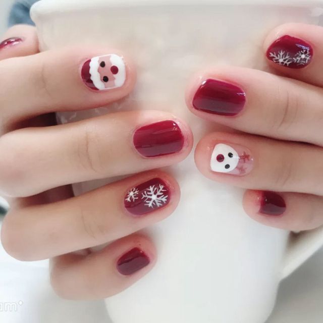 Qfdian Christmas 24pcs Cute Christmas Cartoon Pattern Short Round Head False Nails Full Cover Fake Nails Press On Artificial Nails Tips Girl Gift